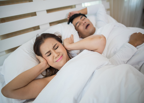 Tình trạng ngủ ngáy là gì? Đâu là nguyên nhân phổ biến? 