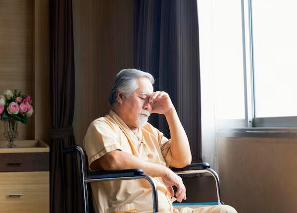 Bệnh Alzheimer là gì? 3 Dấu hiệu chính cho từng giai đoạn 