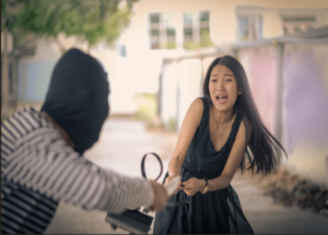 Người mắc ám ảnh cưỡng chế, họ luôn kiểm tra nhiều lần việc như khóa cửa, tắt bếp ga,... dù đã làm rồi